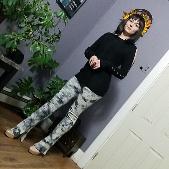 Cable Knit Slit Detail Sleeves - Picture 8 of 8